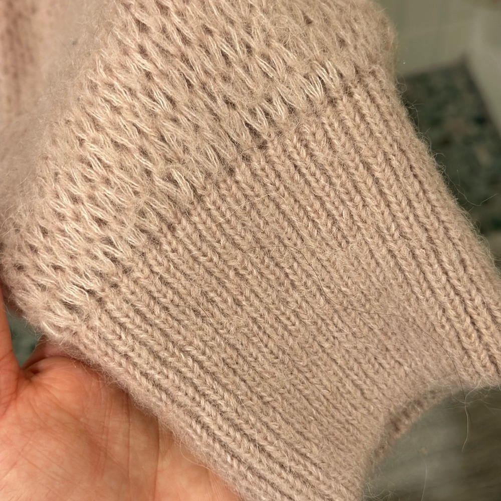 Loose Dusty Rose Knit Sweater - Picture 4 of 8